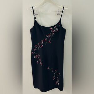 Vintage embroidery‎ and bead floral Maggy London Black Petite Dress size 10